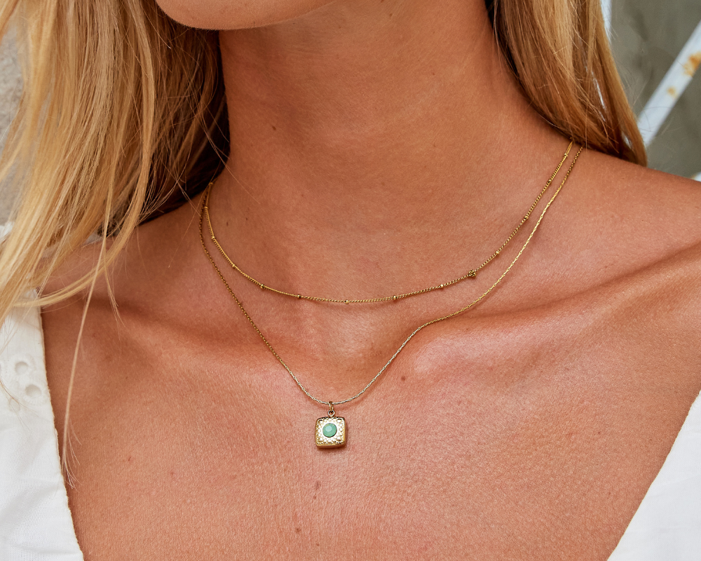 Lara Vintage Gold Necklace