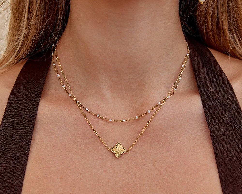 Amara Clover Pendant Necklace
