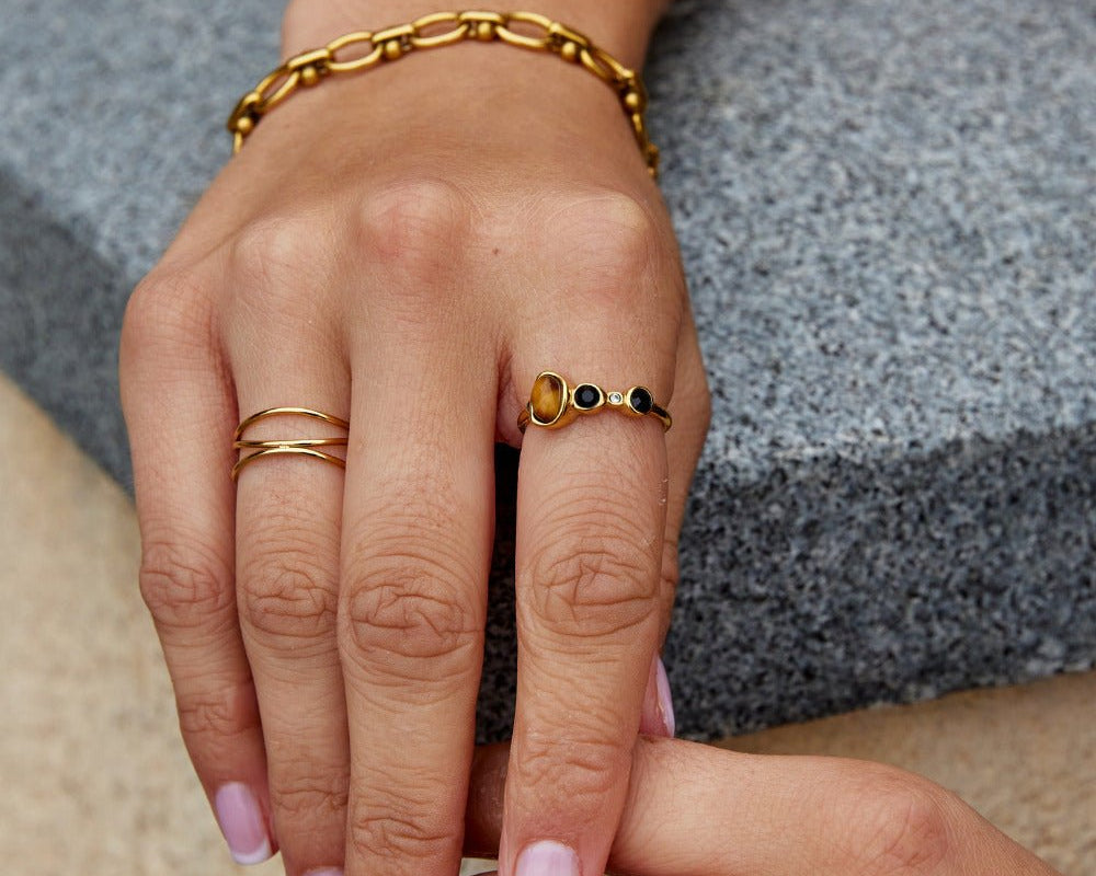 Aurora Vintage Crystal Ring