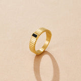 Black Crystal Ribbed Ring