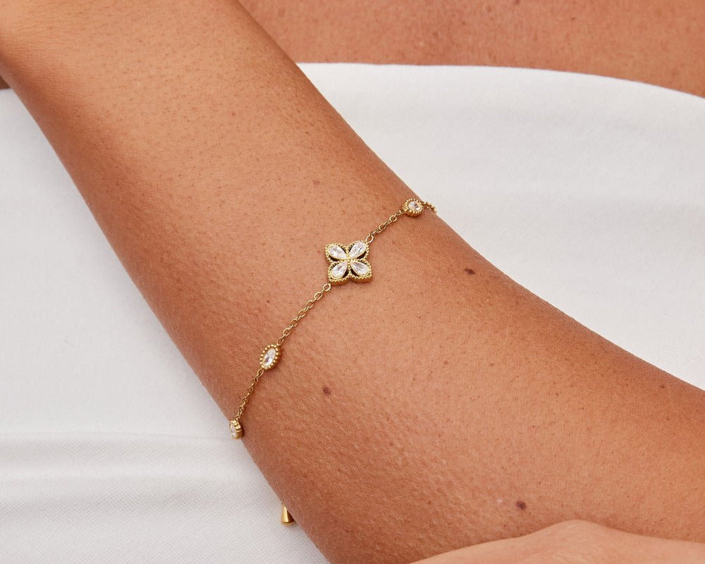 Four Leaf Clover Crystal Bracelet