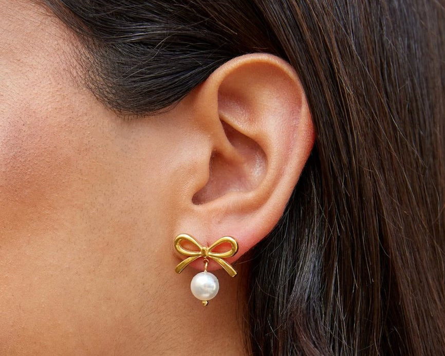 Laila Bow Pearl Earrings