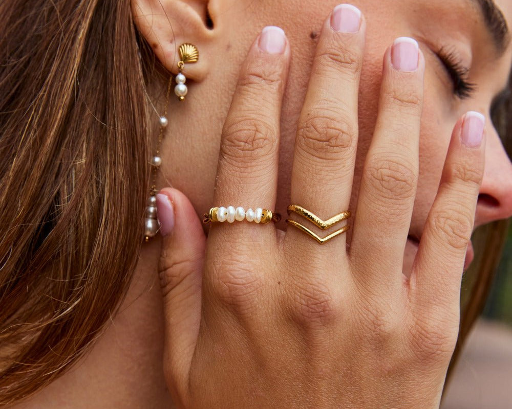 Twisted Classic Freshwater Pearl Ring