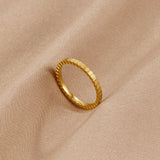 Vera Gold Ring